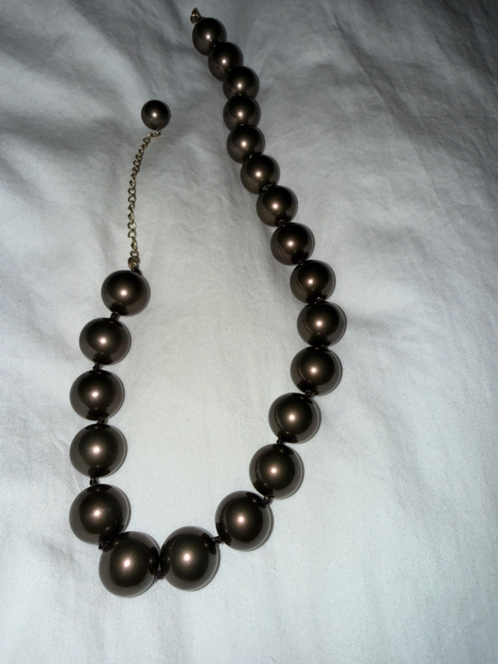 Classic Chocolate Pearl Beaded Necklace - Women Jewelry - Picture 3 of 6
